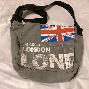 Robin Ruth London Canvas Messenger Bag - Like NEW!